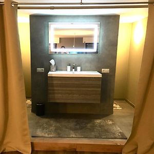 Deluxe Studio met een King Size Bed